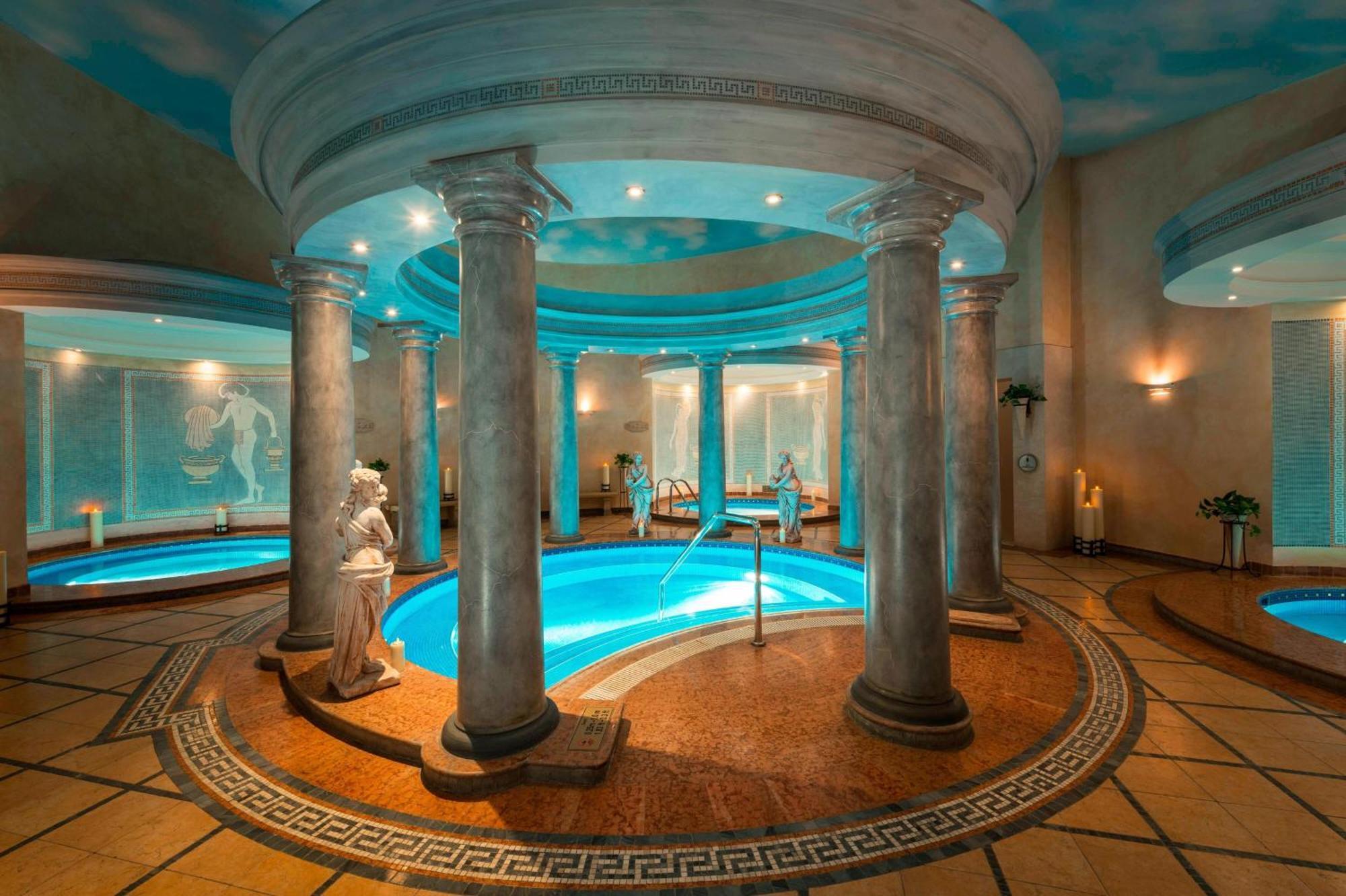 Le Royal Meridien & Resort Dubai